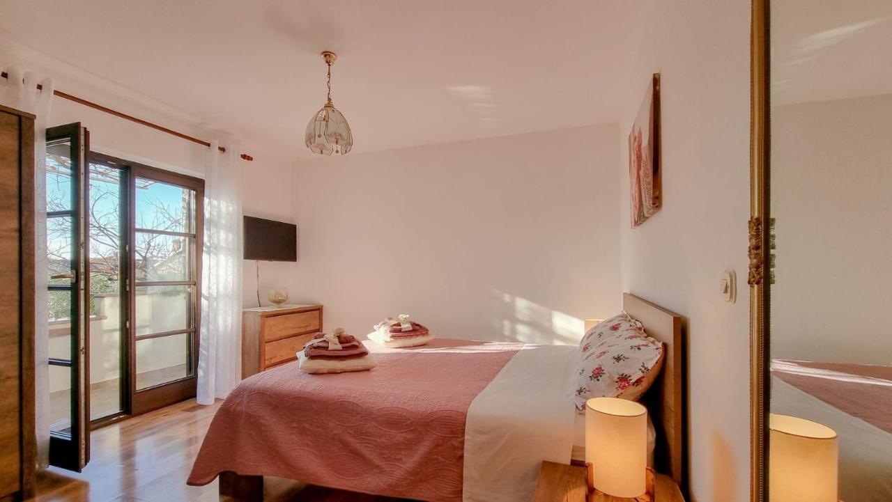 Santo Apartment Novigrad  Bagian luar foto